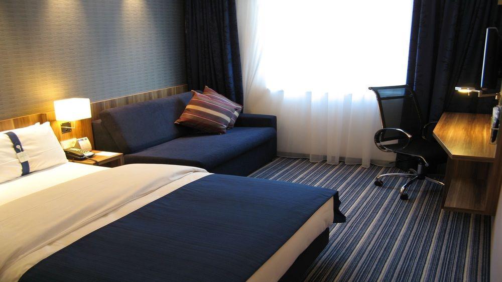 Express - Centre Hotel